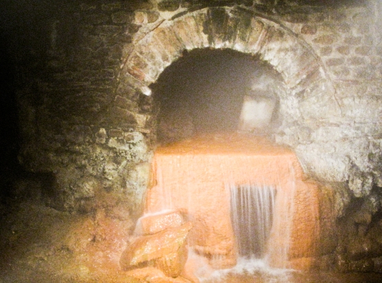 Bath - Roman drain