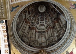 This church in Gozo does not have a domed roof! It is just an ancient optical illusion.
